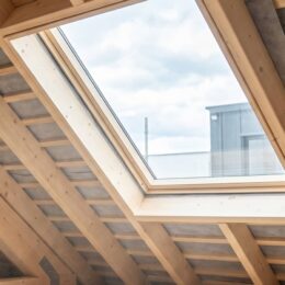 Installation de fenêtre de toit Velux