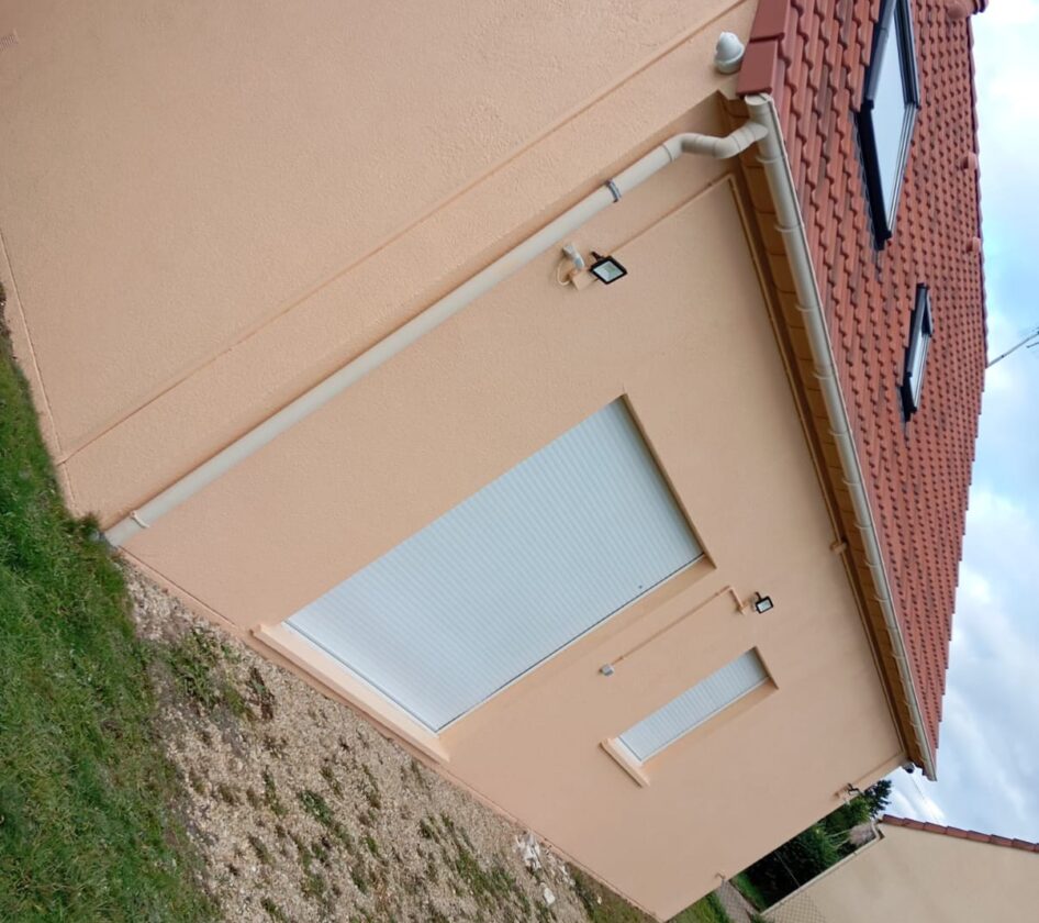 Gouttière PVC à Dordives