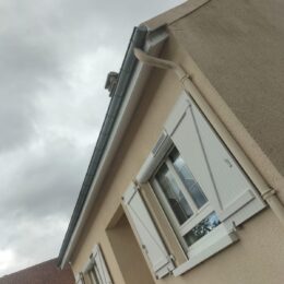 Habillage gouttière zinc vue dessous
