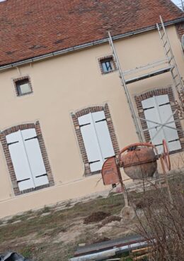 Mur extérieur et fenêtre après la rénovation